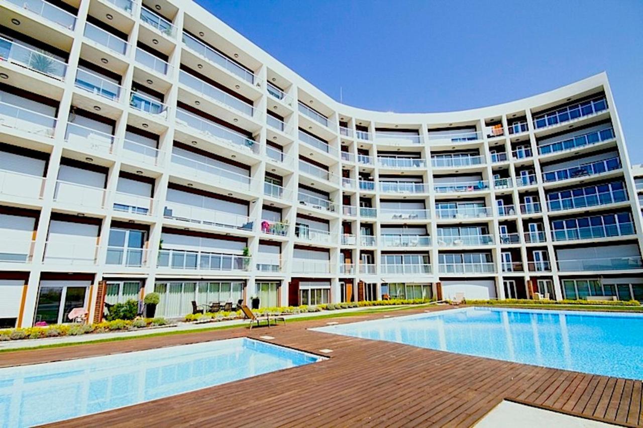 New Loft With Swimming Pool At Parque Das Nacoes! Lisbon Bagian luar foto